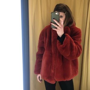 Meet your Posher, Annie